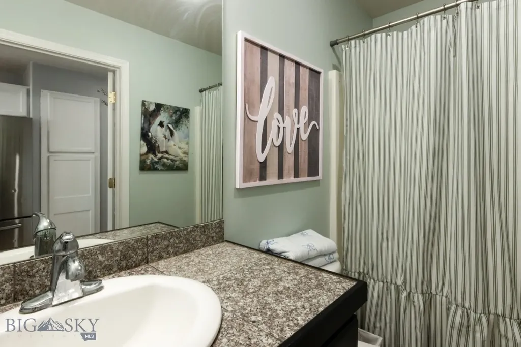 1123 N River Rock Drive Belgrade MT 59714