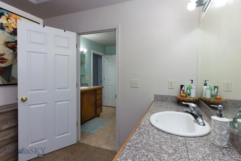 1123 N River Rock Drive Belgrade MT 59714