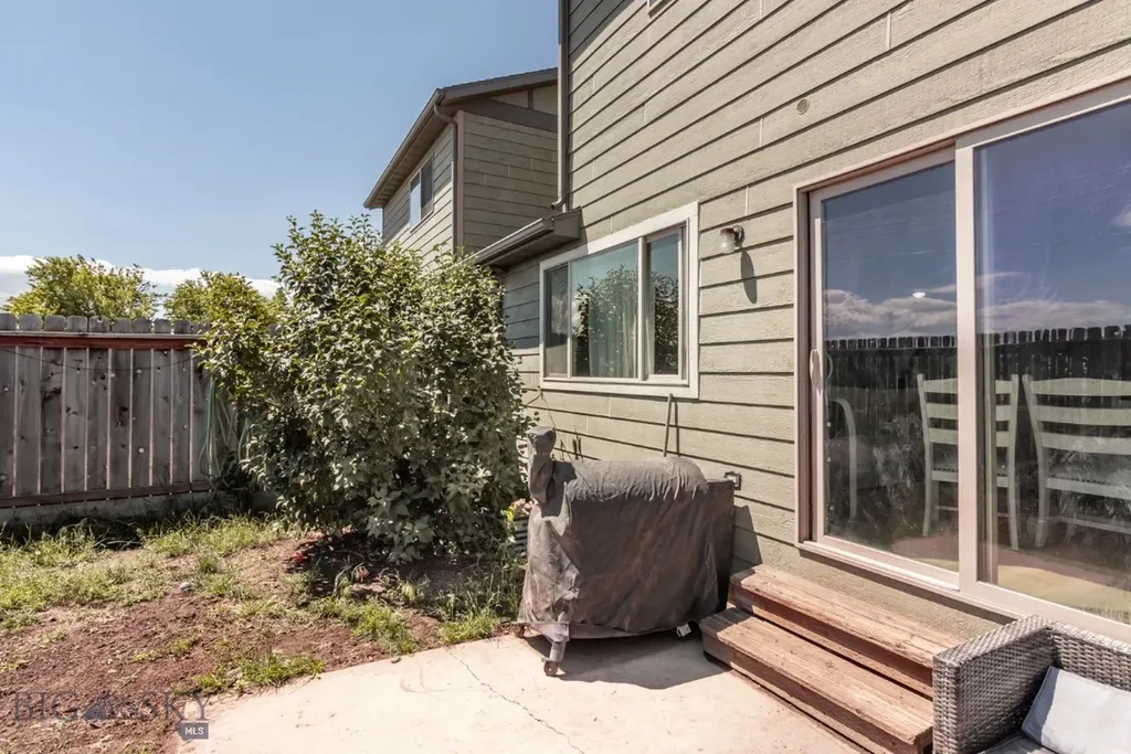 1123 N River Rock Drive Belgrade MT 59714
