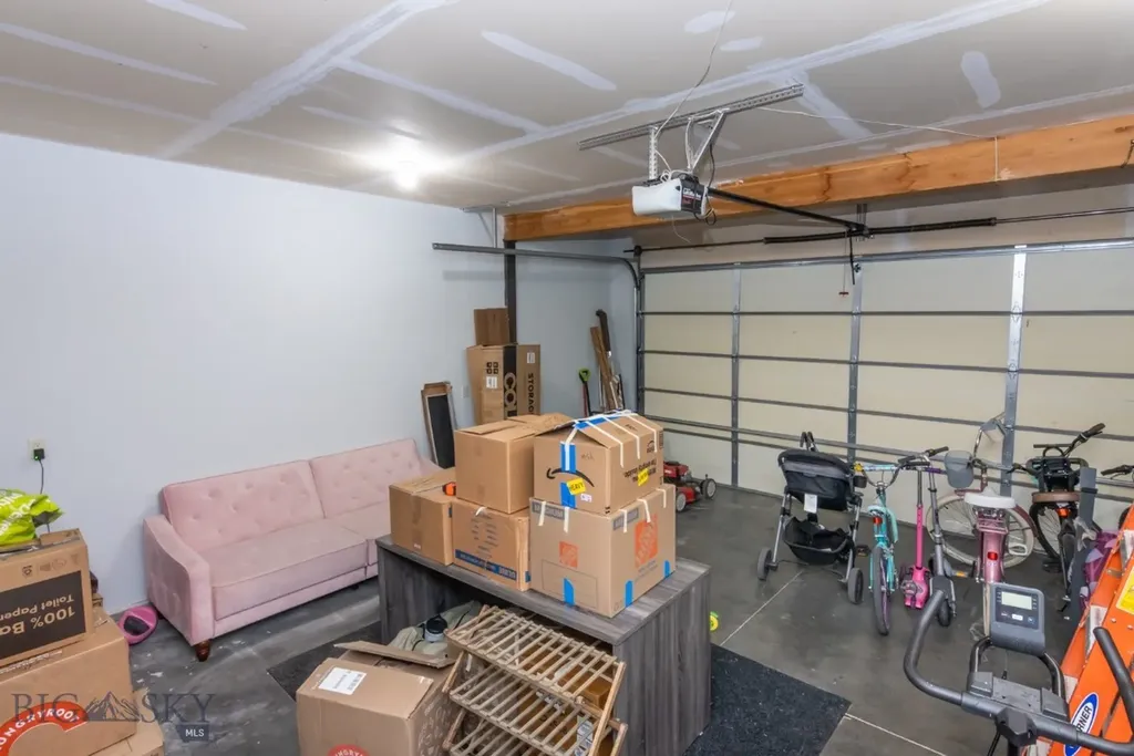 1123 N River Rock Drive Belgrade MT 59714