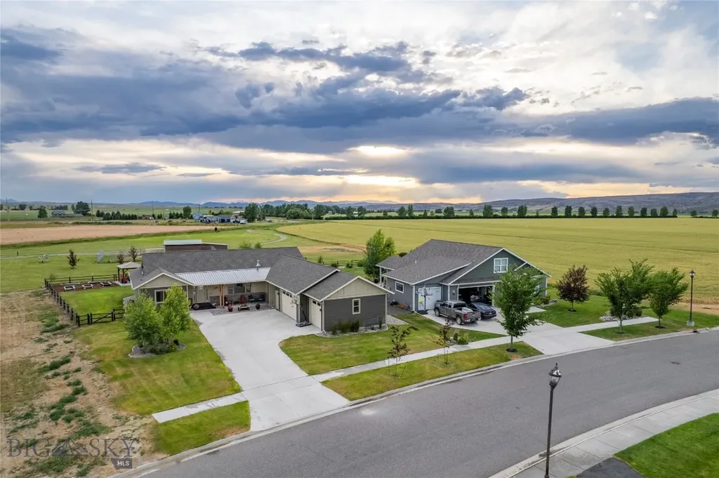 346 Pioneer Crossing Boulevard Manhattan MT 59741