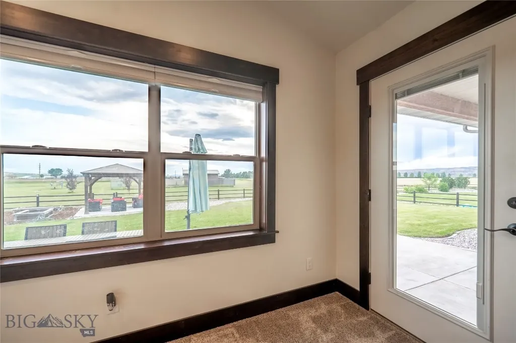 346 Pioneer Crossing Boulevard Manhattan MT 59741