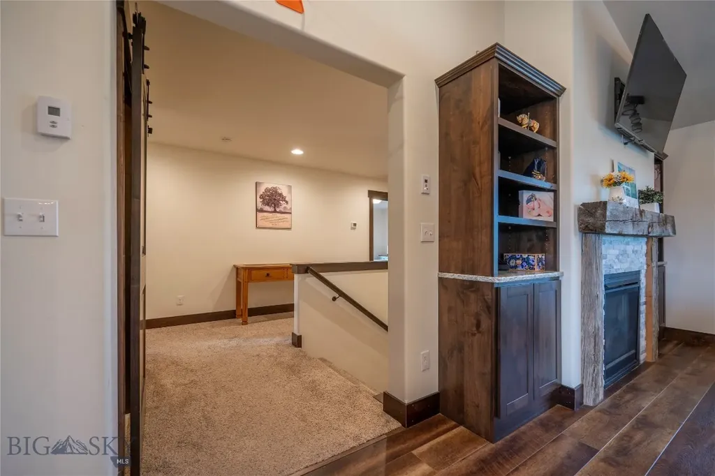 346 Pioneer Crossing Boulevard Manhattan MT 59741