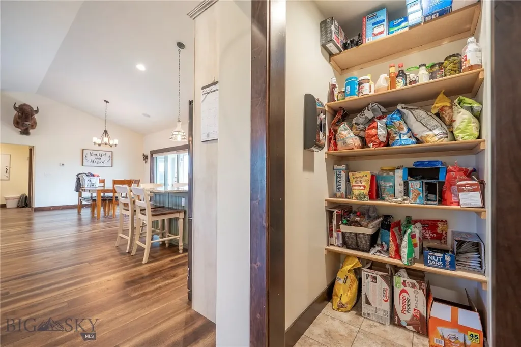 346 Pioneer Crossing Boulevard Manhattan MT 59741