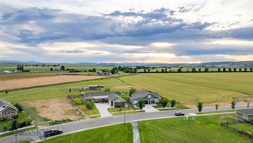 346 Pioneer Crossing Boulevard Manhattan MT 59741
