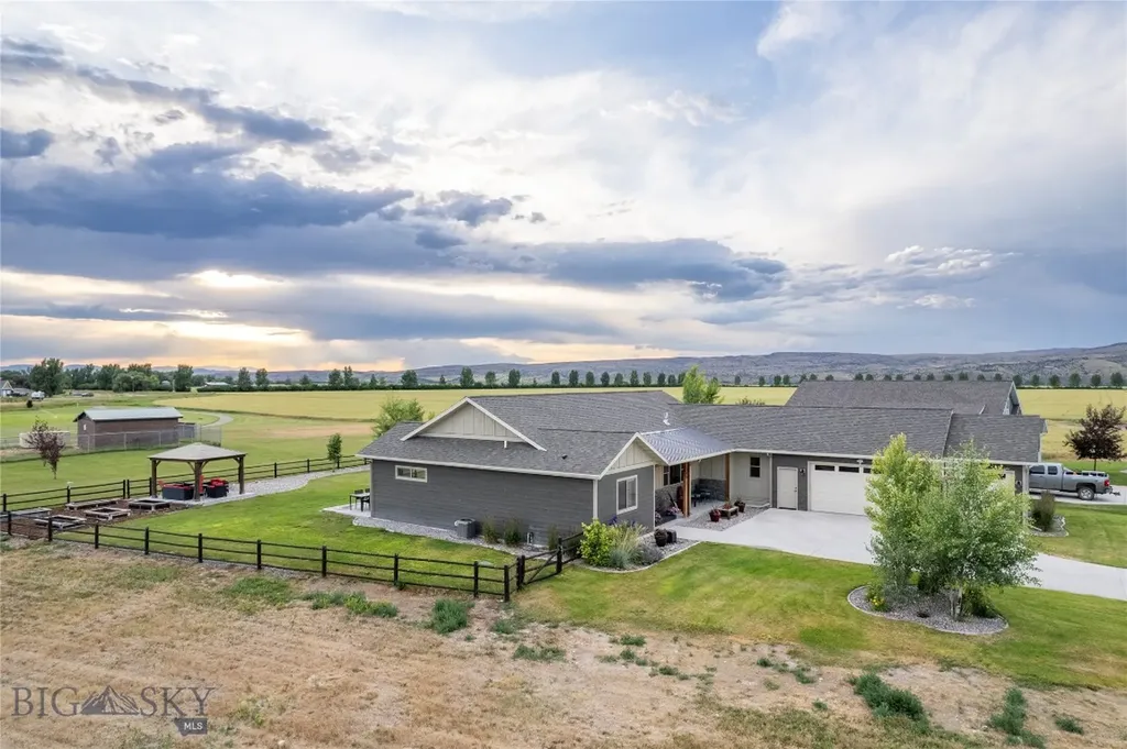 346 Pioneer Crossing Boulevard Manhattan MT 59741