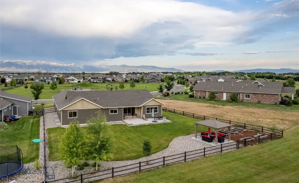 346 Pioneer Crossing Boulevard Manhattan MT 59741