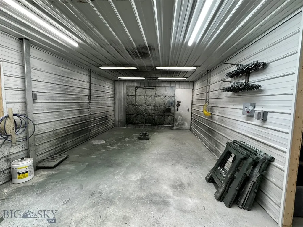 3445 N Highway 91 Dillon MT 59725