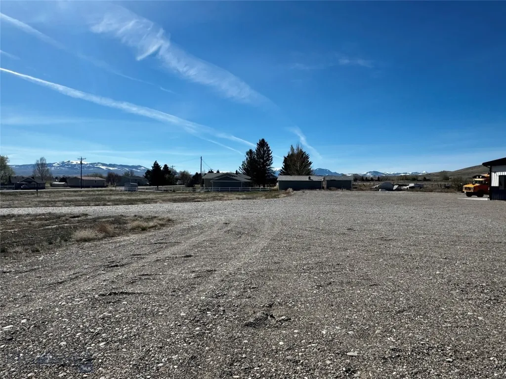 3445 N Highway 91 Dillon MT 59725
