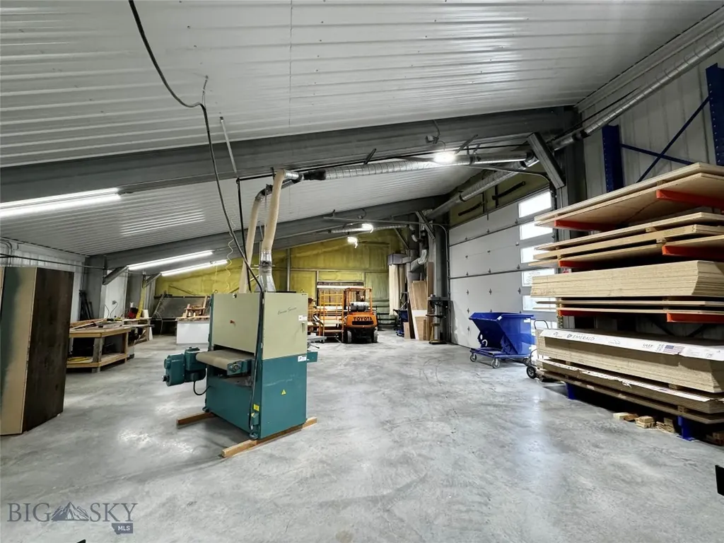 3445 N Highway 91 Dillon MT 59725