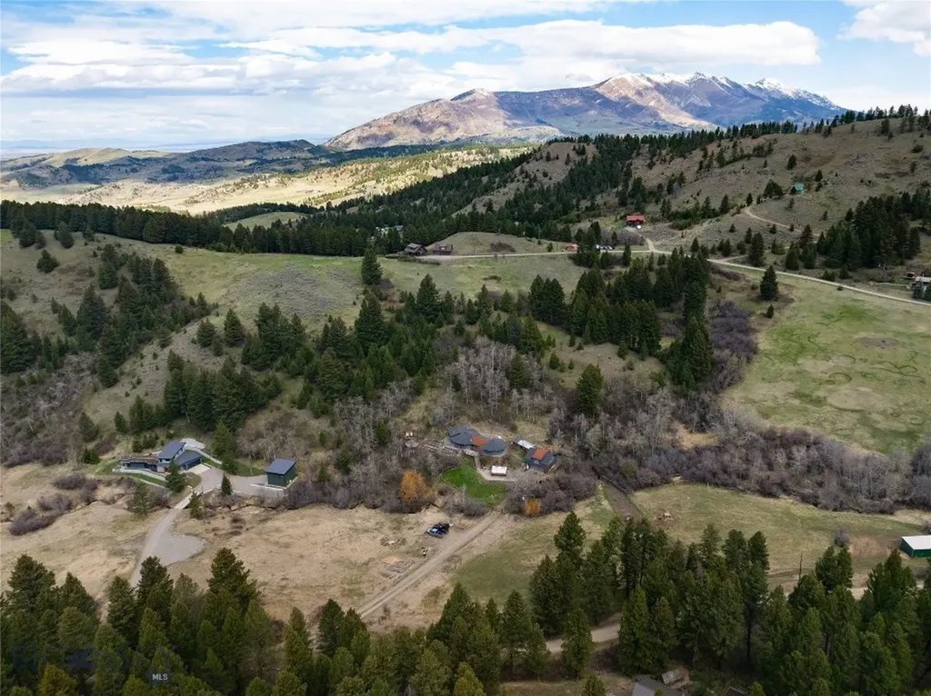 1759 Moffit Gulch Bozeman MT 59715