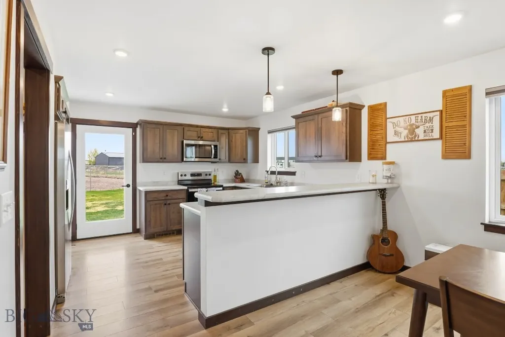 2016 Ross Way Belgrade MT 59714