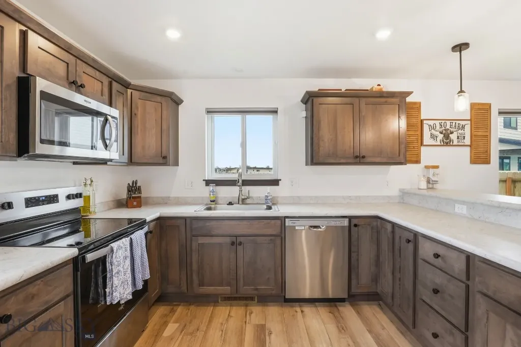 2016 Ross Way Belgrade MT 59714