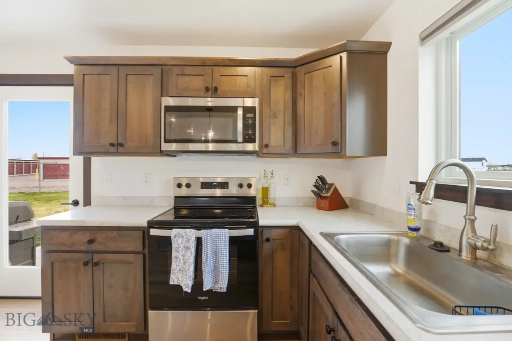 2016 Ross Way Belgrade MT 59714