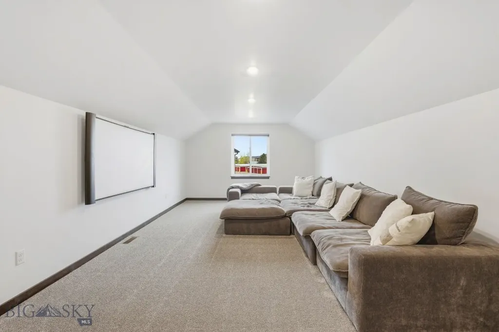 2016 Ross Way Belgrade MT 59714