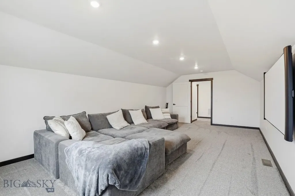 2016 Ross Way Belgrade MT 59714