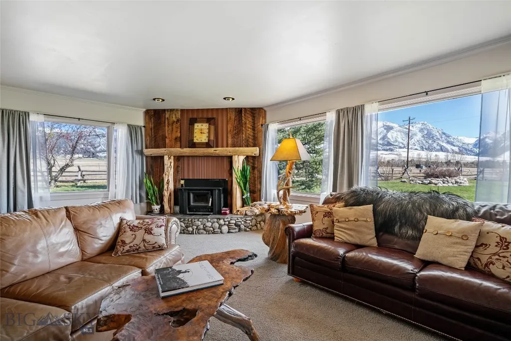 2 Jumping Rainbow Road Livingston MT 59047