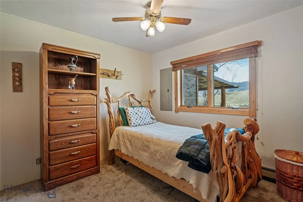 2 Jumping Rainbow Road Livingston MT 59047