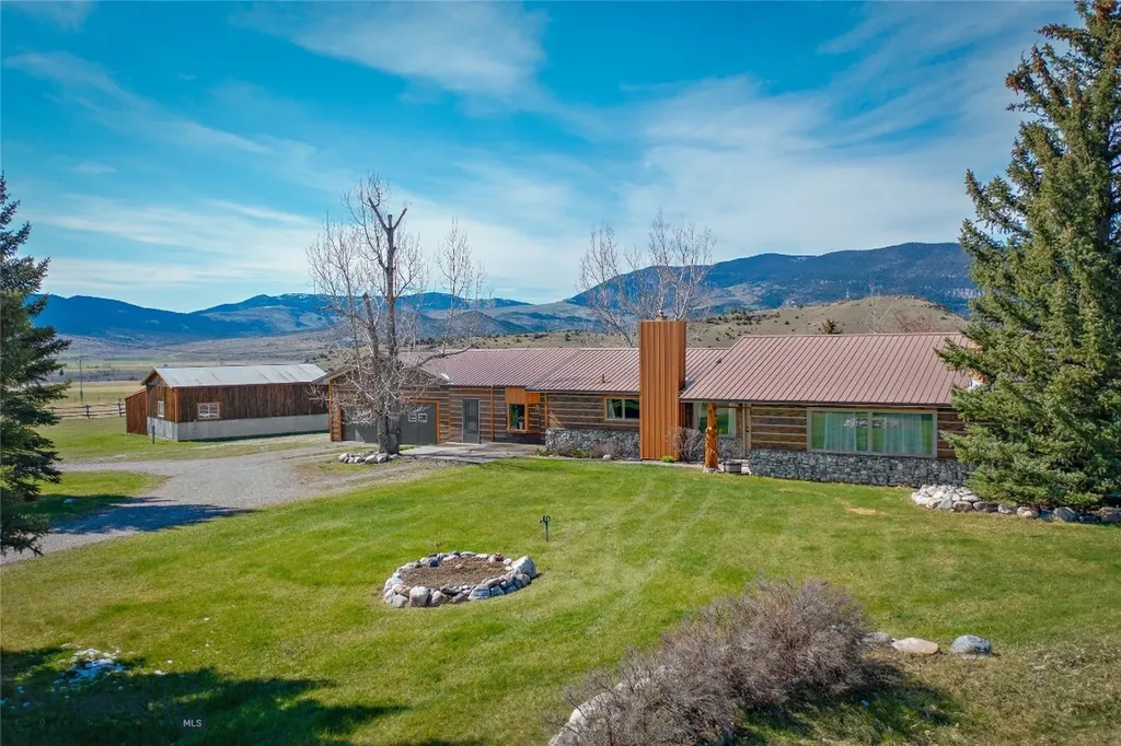 2 Jumping Rainbow Road Livingston MT 59047