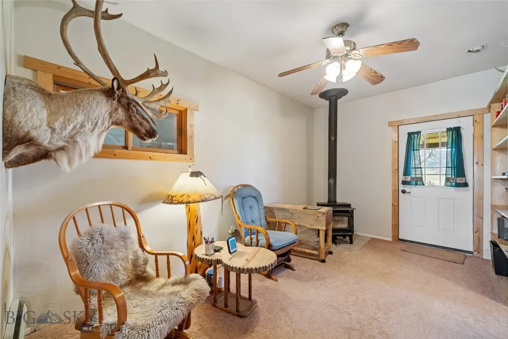 2 Jumping Rainbow Road Livingston MT 59047