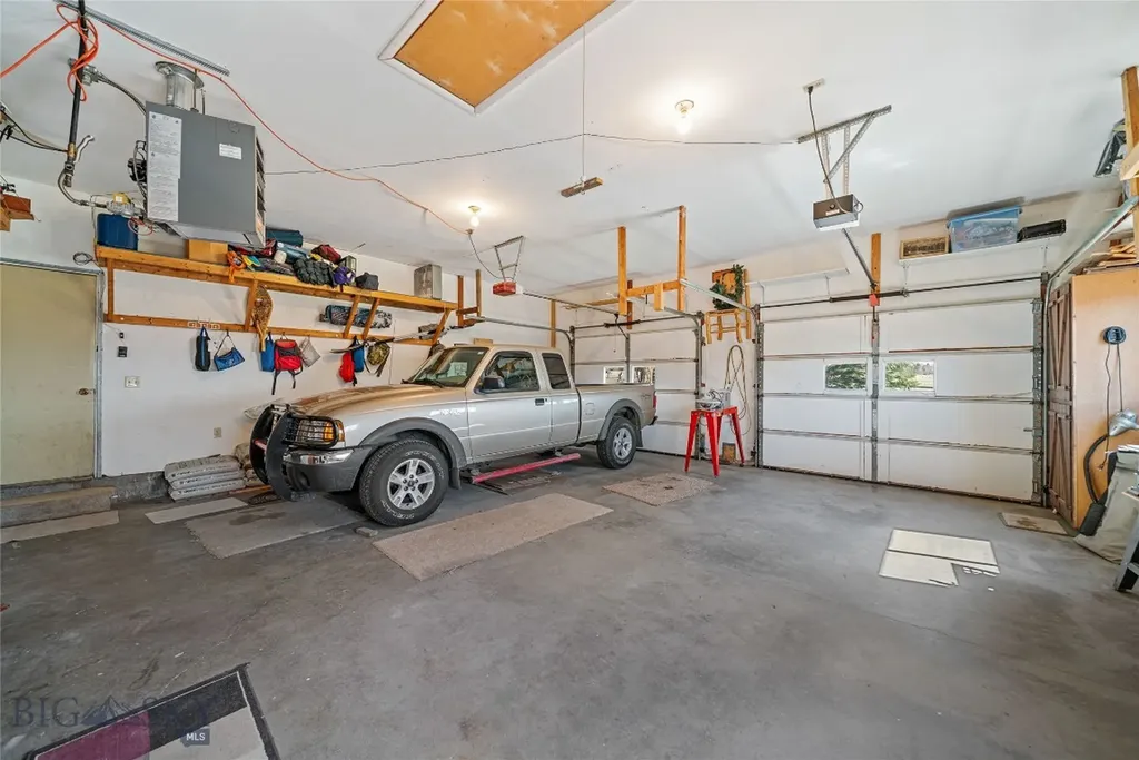 2 Jumping Rainbow Road Livingston MT 59047
