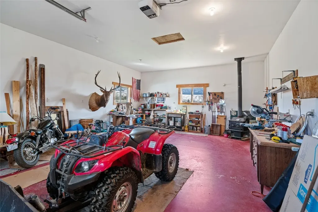 2 Jumping Rainbow Road Livingston MT 59047