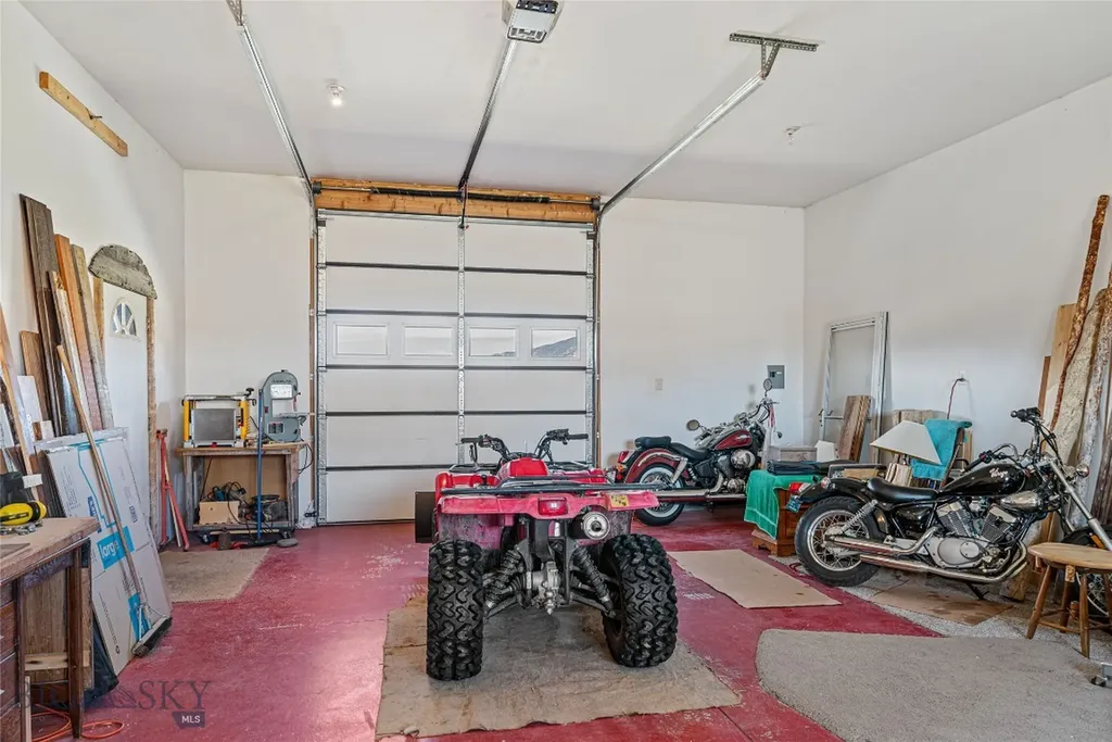 2 Jumping Rainbow Road Livingston MT 59047