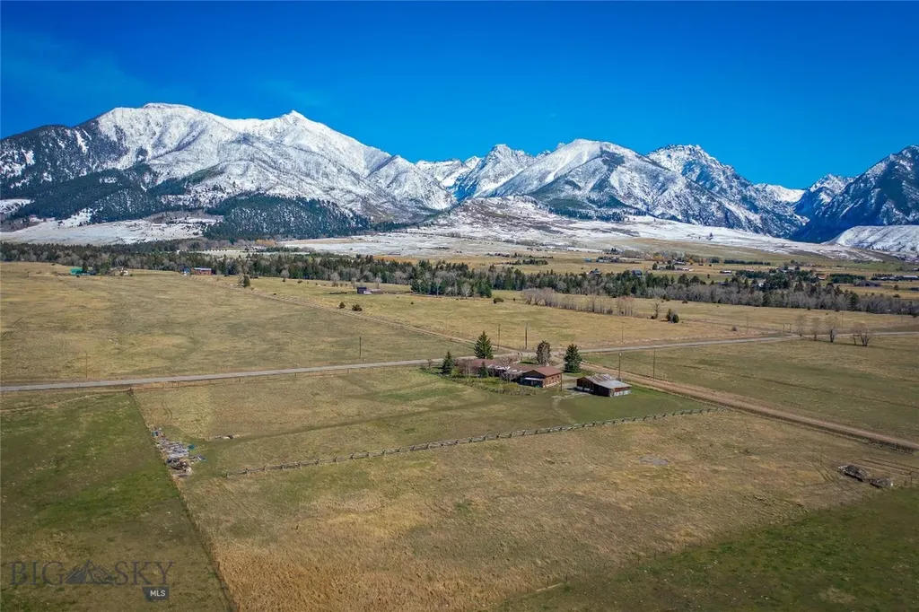 2 Jumping Rainbow Road Livingston MT 59047