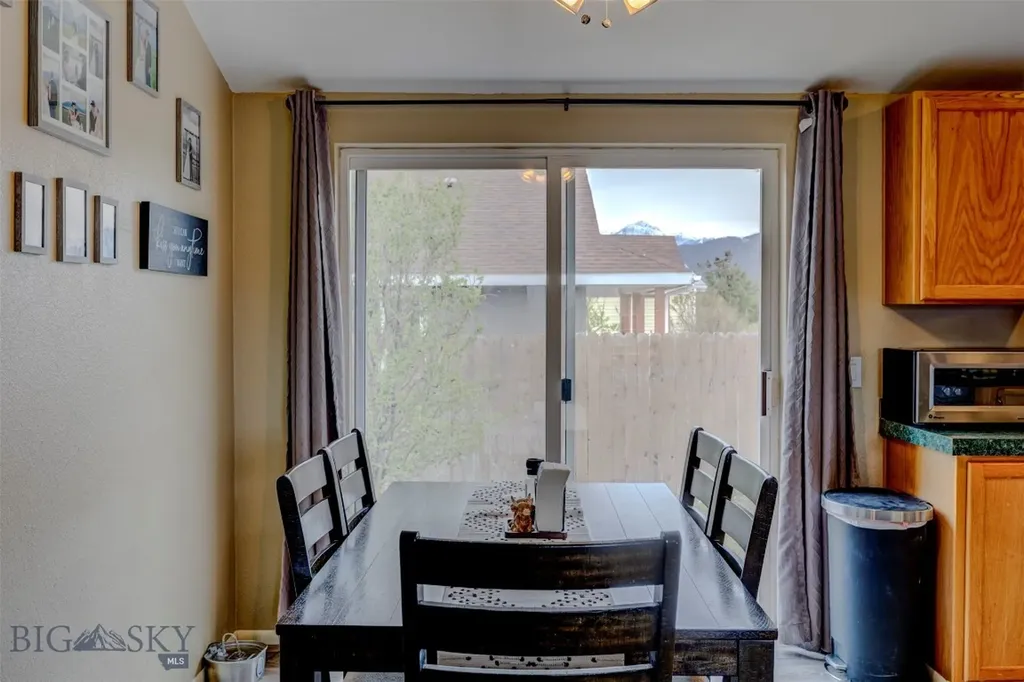 1207 W Reservoir Street Livingston MT 59047