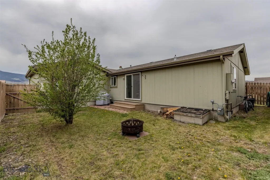 1207 W Reservoir Street Livingston MT 59047
