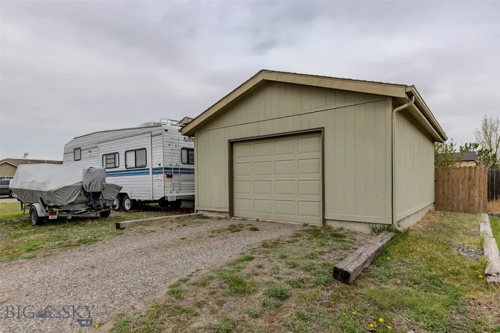 1207 W Reservoir Street Livingston MT 59047