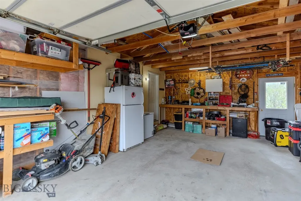 1207 W Reservoir Street Livingston MT 59047