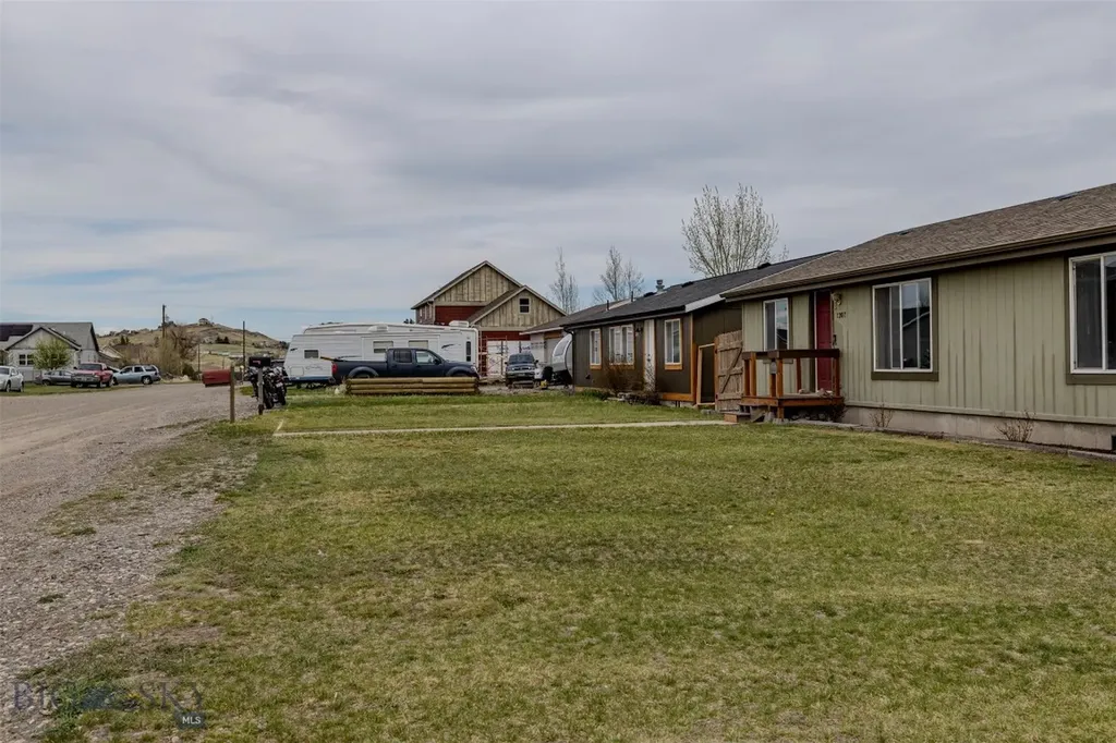 1207 W Reservoir Street Livingston MT 59047