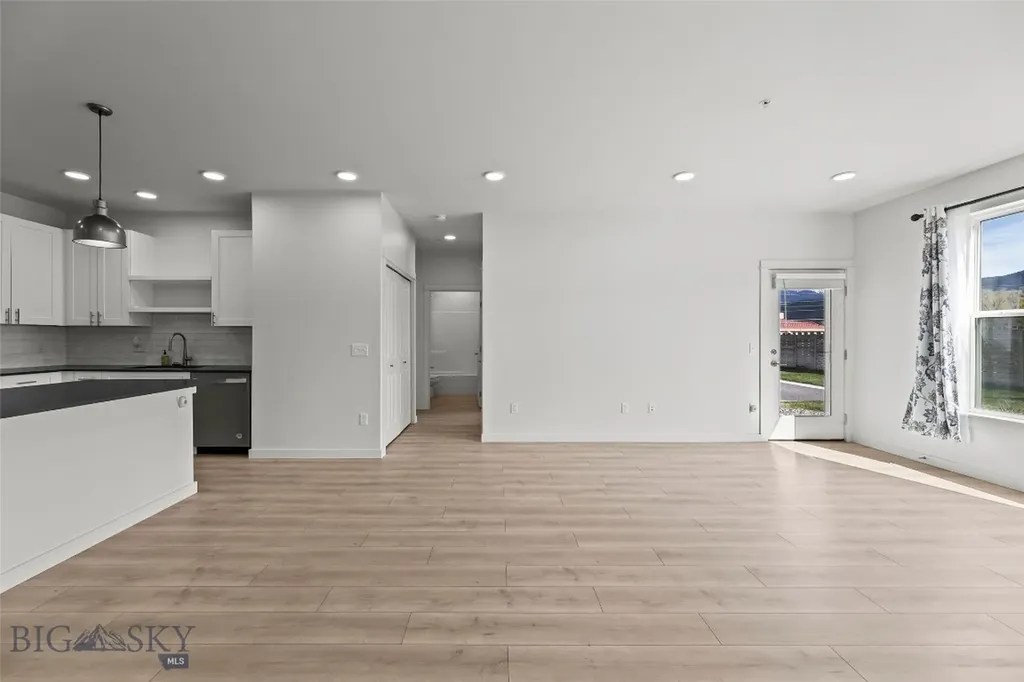 2221G Willow Drive Livingston MT 59047