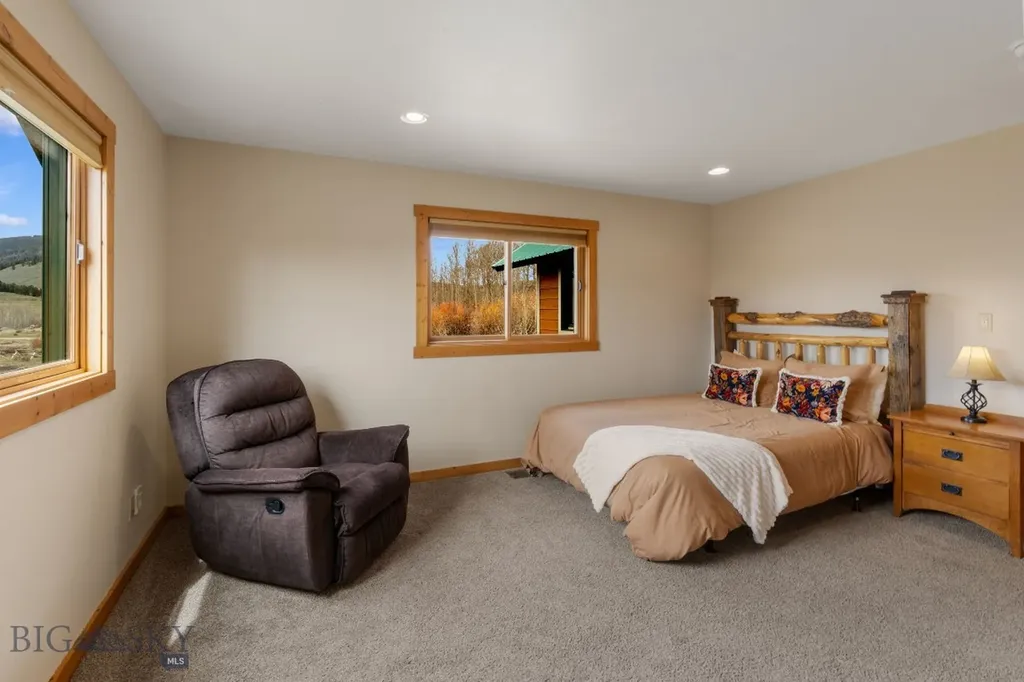 221 Sawtooth Road Polaris MT 59746