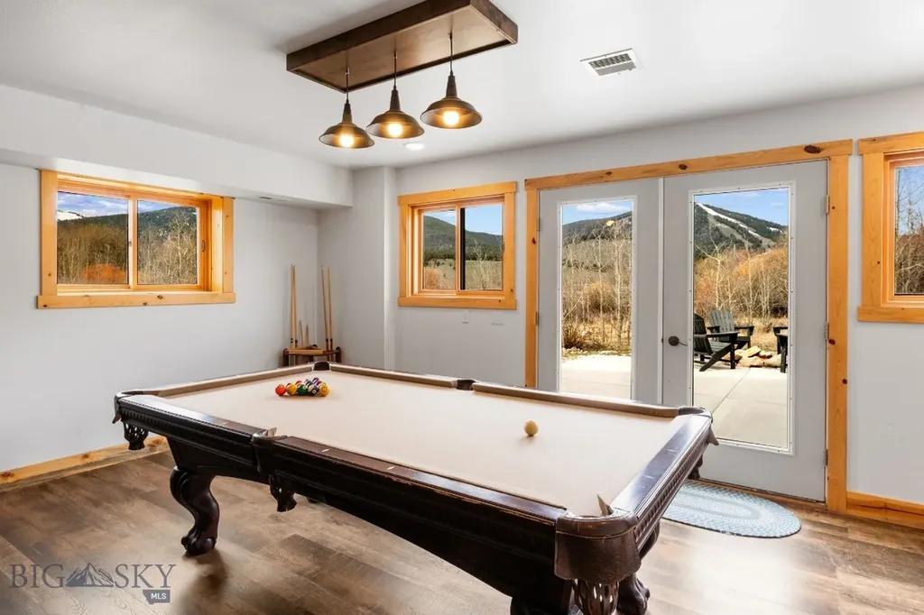 221 Sawtooth Road Polaris MT 59746