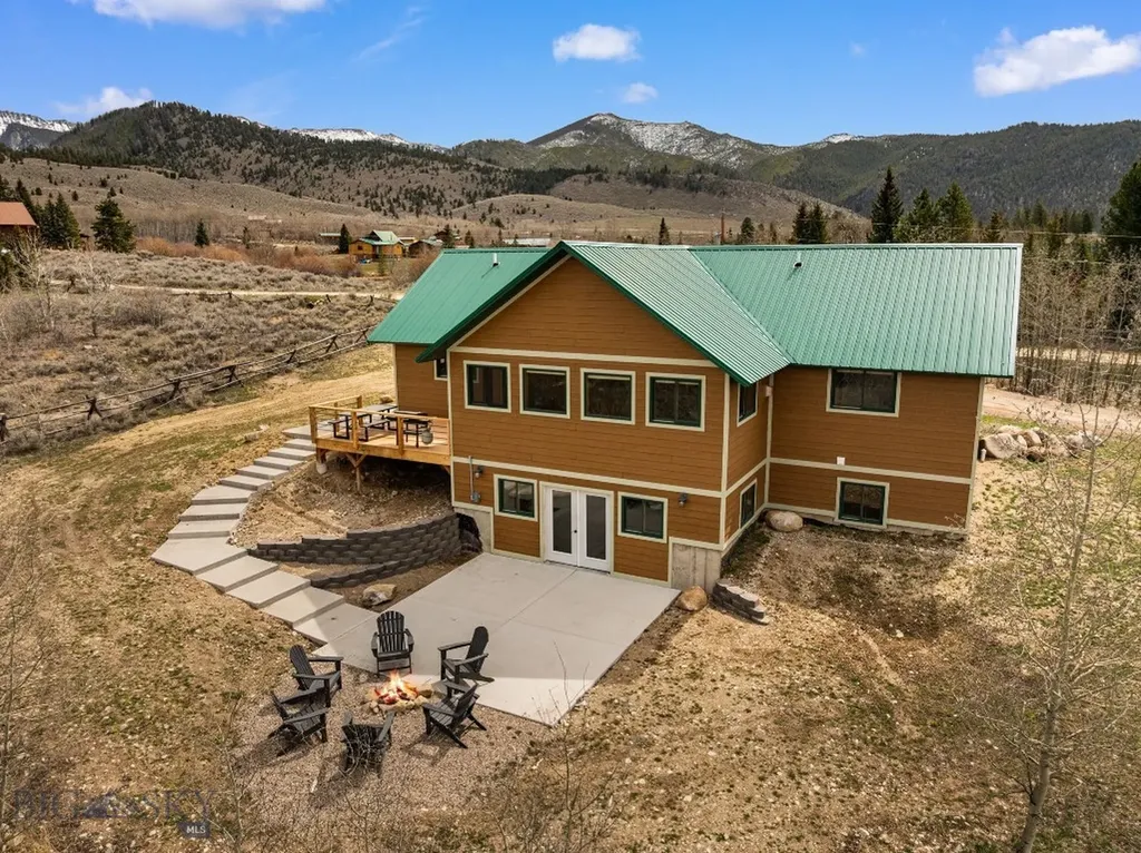 221 Sawtooth Road Polaris MT 59746