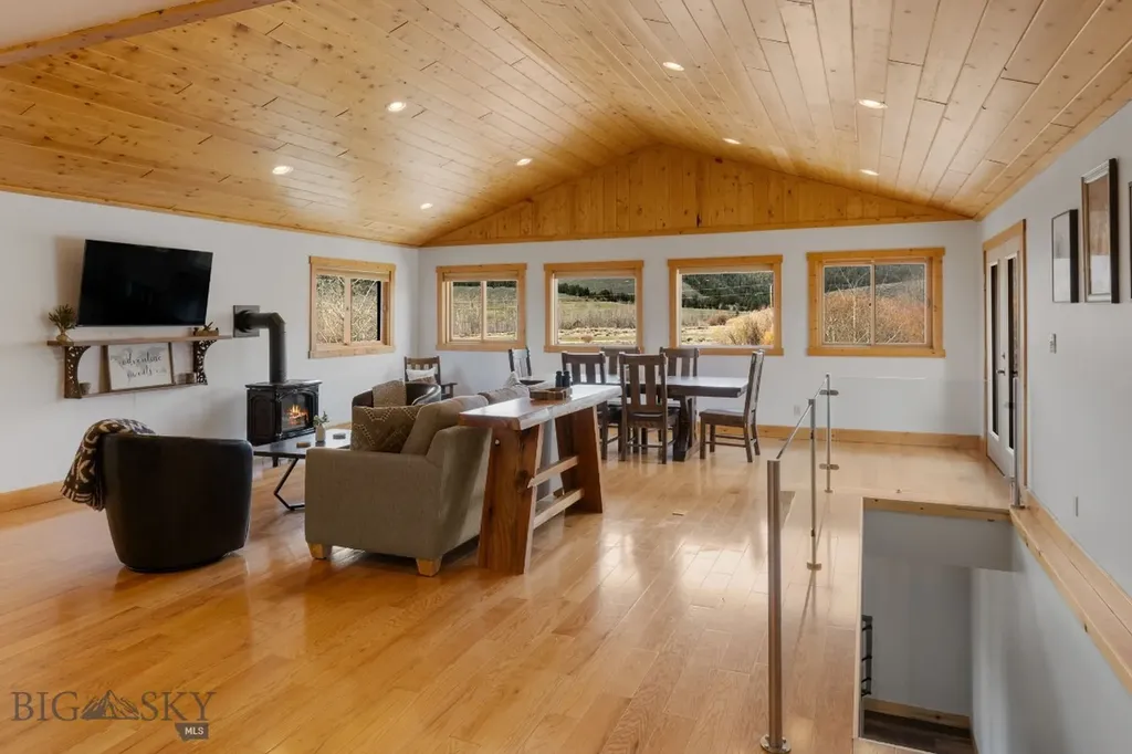 221 Sawtooth Road Polaris MT 59746