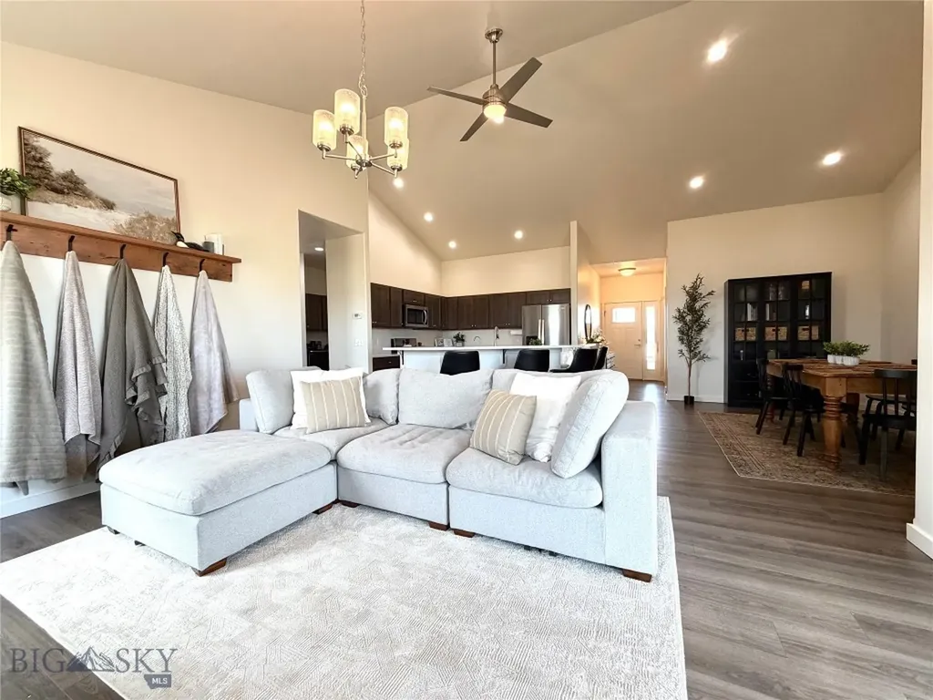 37 Santa Fe Three Forks MT 59752