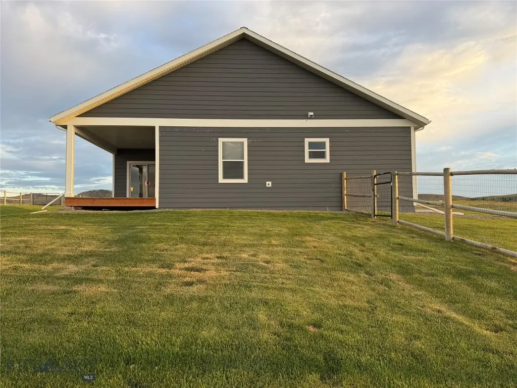 37 Santa Fe Three Forks MT 59752