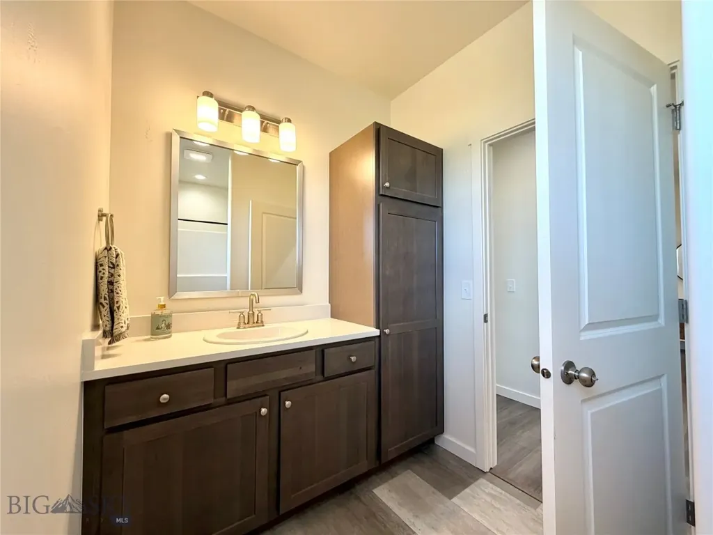 37 Santa Fe Three Forks MT 59752