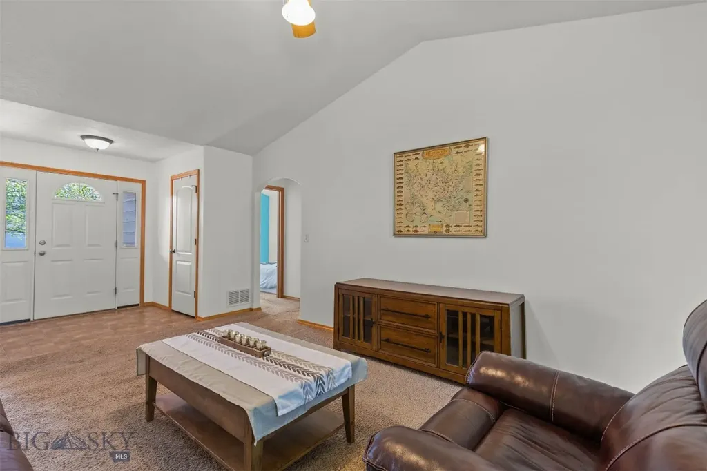 87 Clinton Lane Belgrade MT 59714