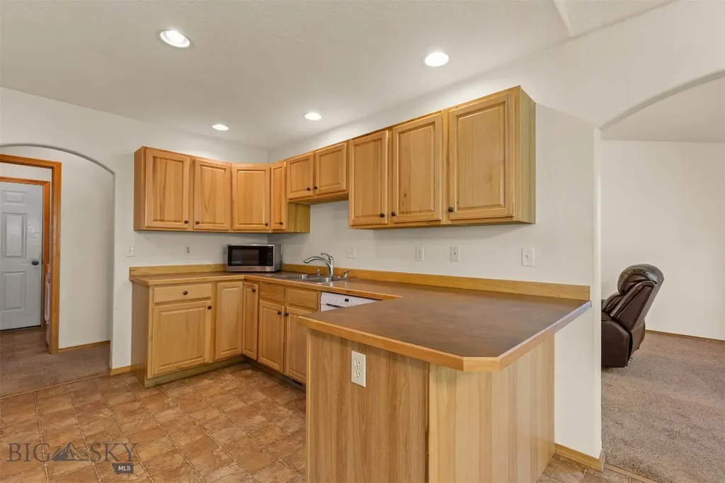 87 Clinton Lane Belgrade MT 59714