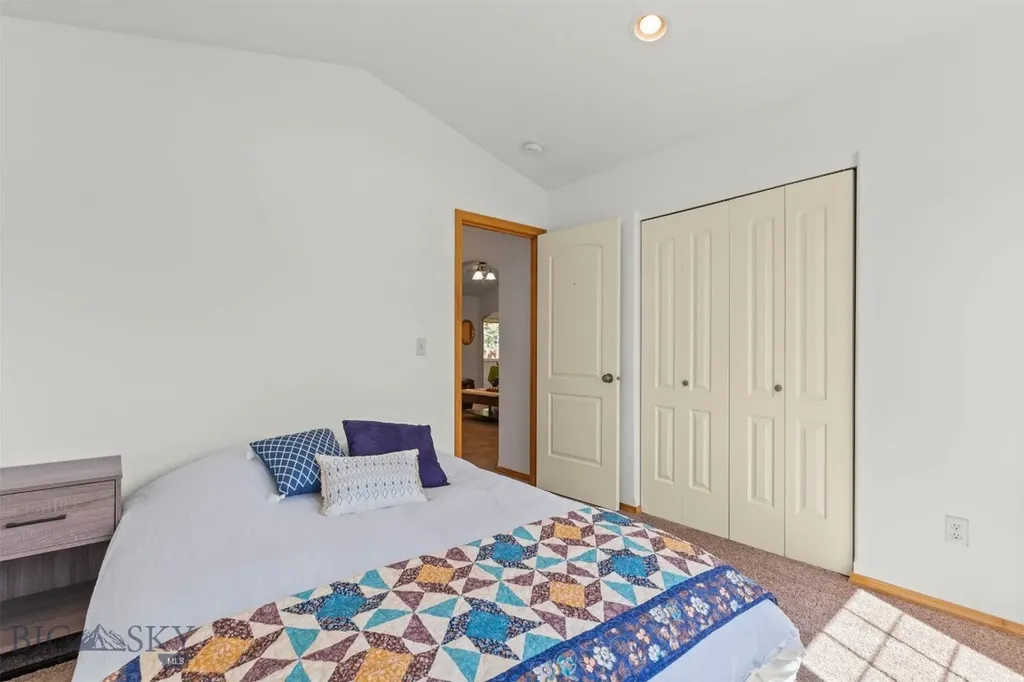 87 Clinton Lane Belgrade MT 59714