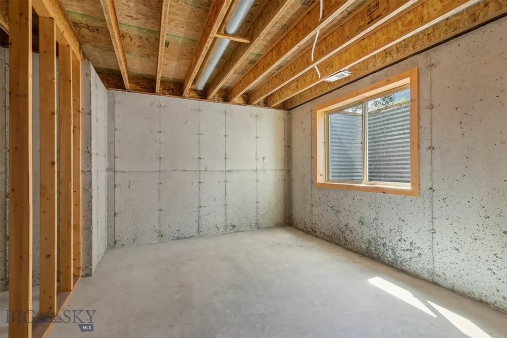 87 Clinton Lane Belgrade MT 59714