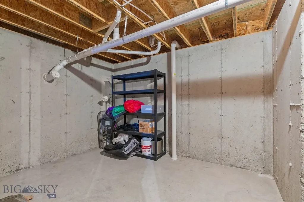 87 Clinton Lane Belgrade MT 59714