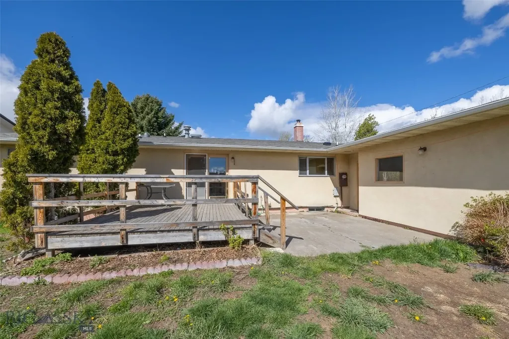 611 Meadowlark Street Livingston MT 59047