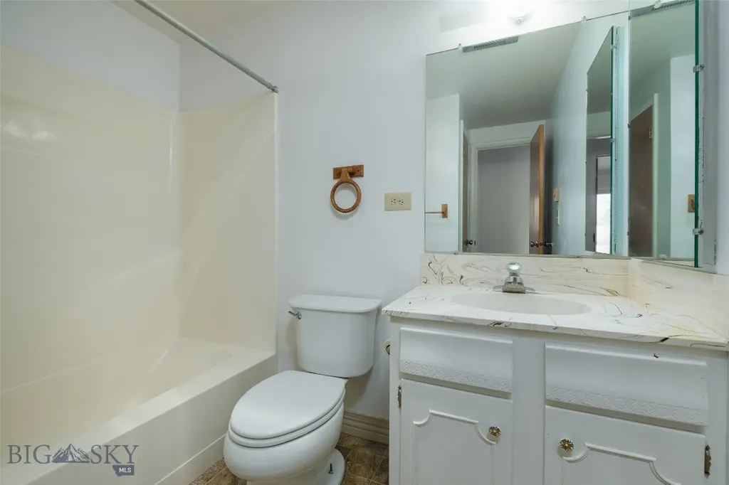 611 Meadowlark Street Livingston MT 59047