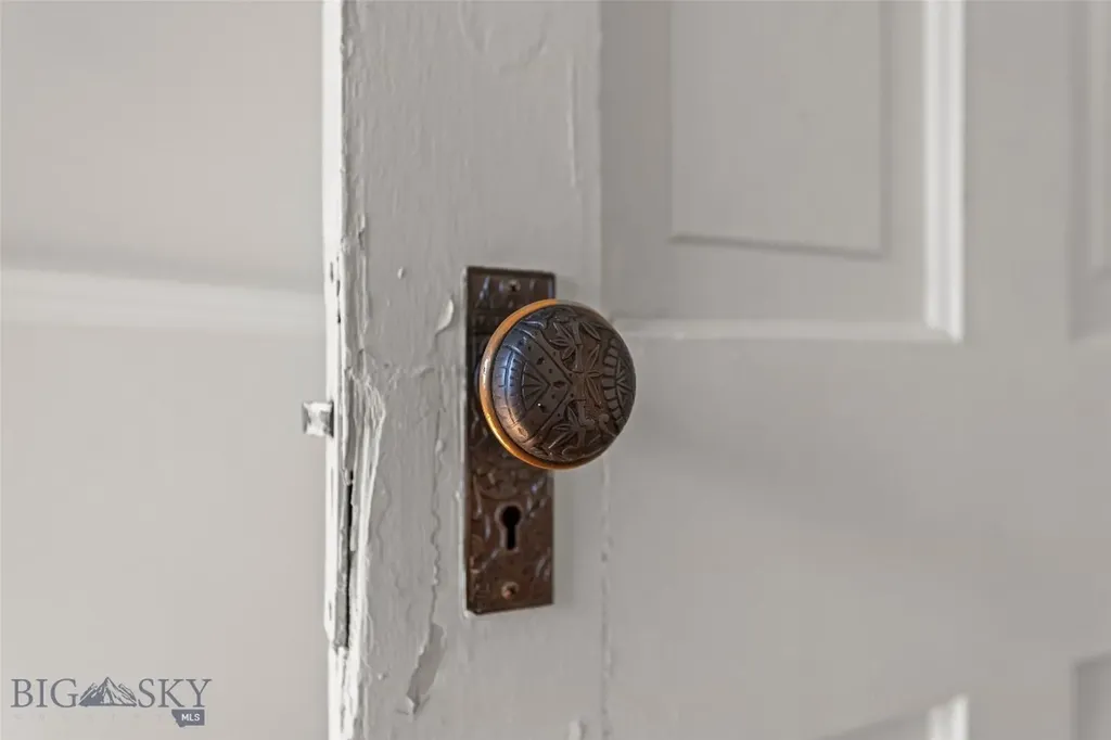 303 S Yellowstone Street Livingston MT 59047