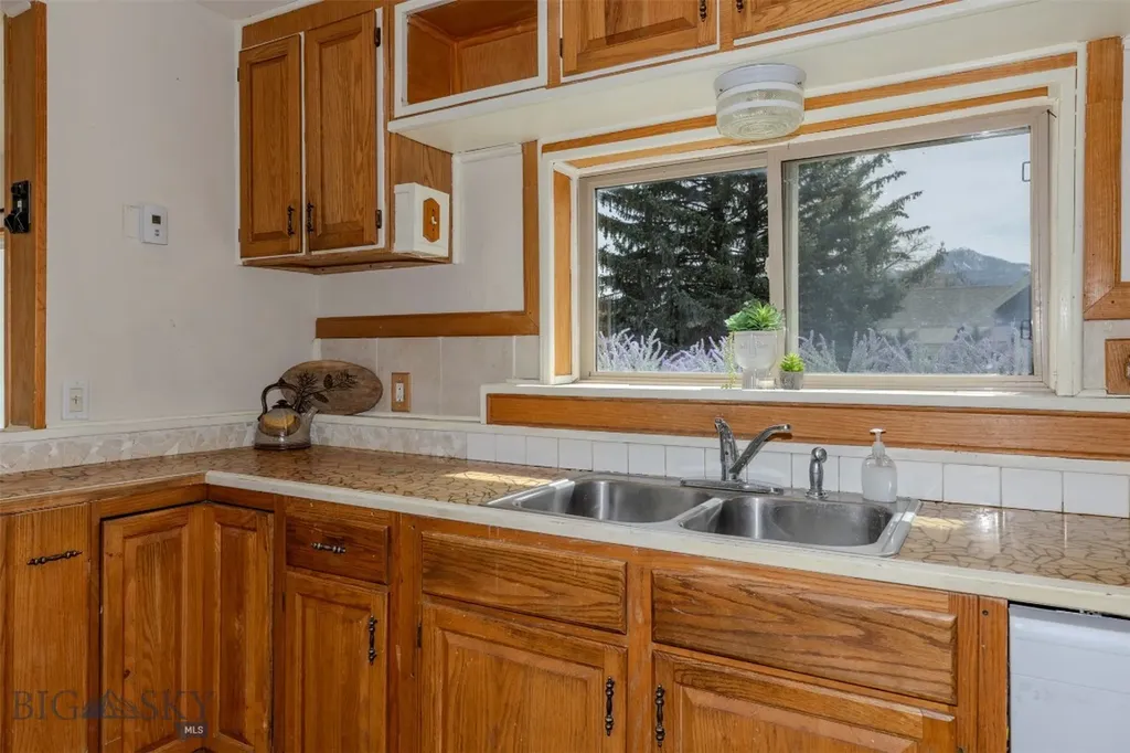 332 S K Street Livingston MT 59047